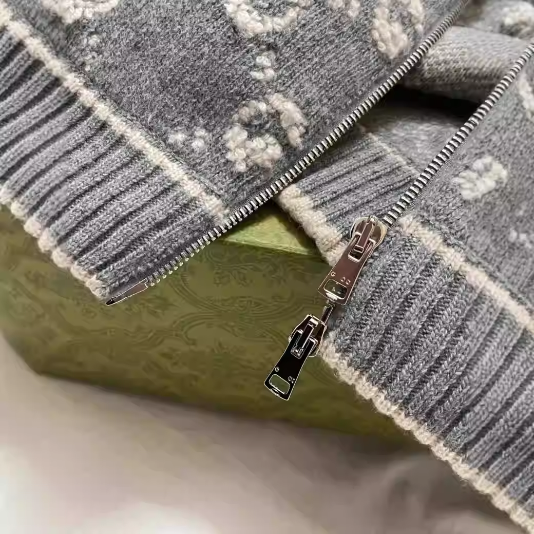GG Cardigan